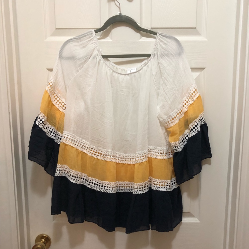 ADORABLE lightweight summer top